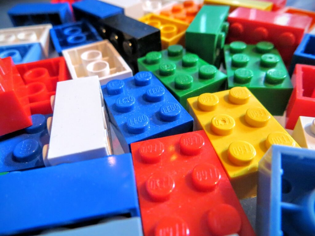 blocks-lego-1124010_1280