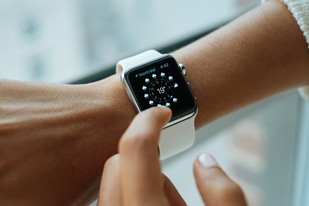 apple watch series 4 finance